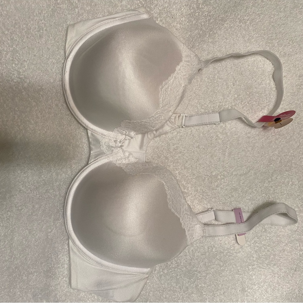 NWT Maiden form style 9404 comfort devotion, size 40D